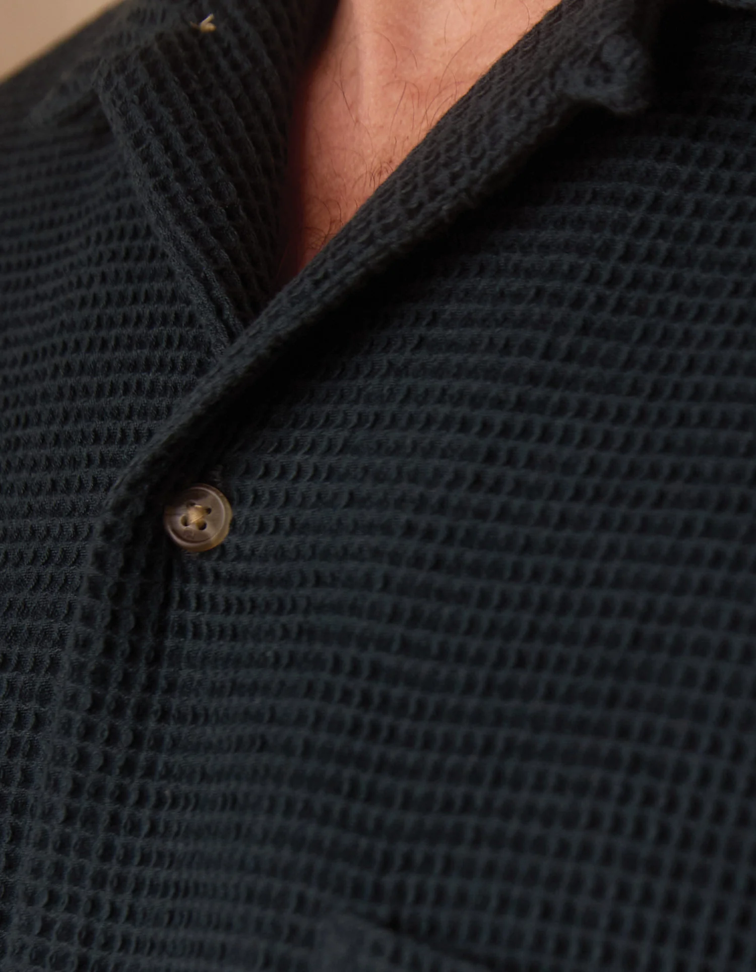 Freshwater Resort Shirt in Tunica Dark Oasis - Image 4