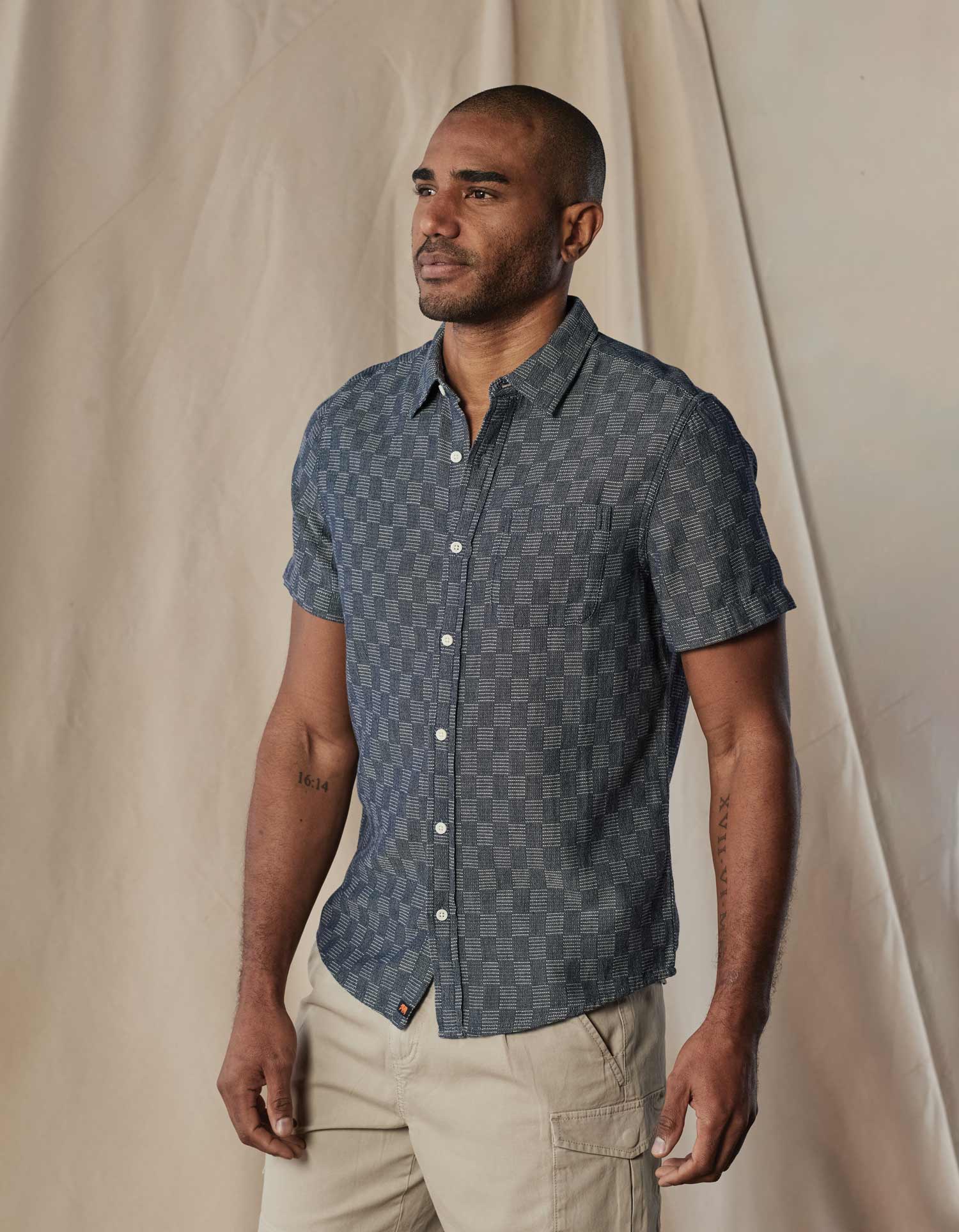Freshwater Short Sleeve Button Up Shirt in Summer Navy Check - Image 5