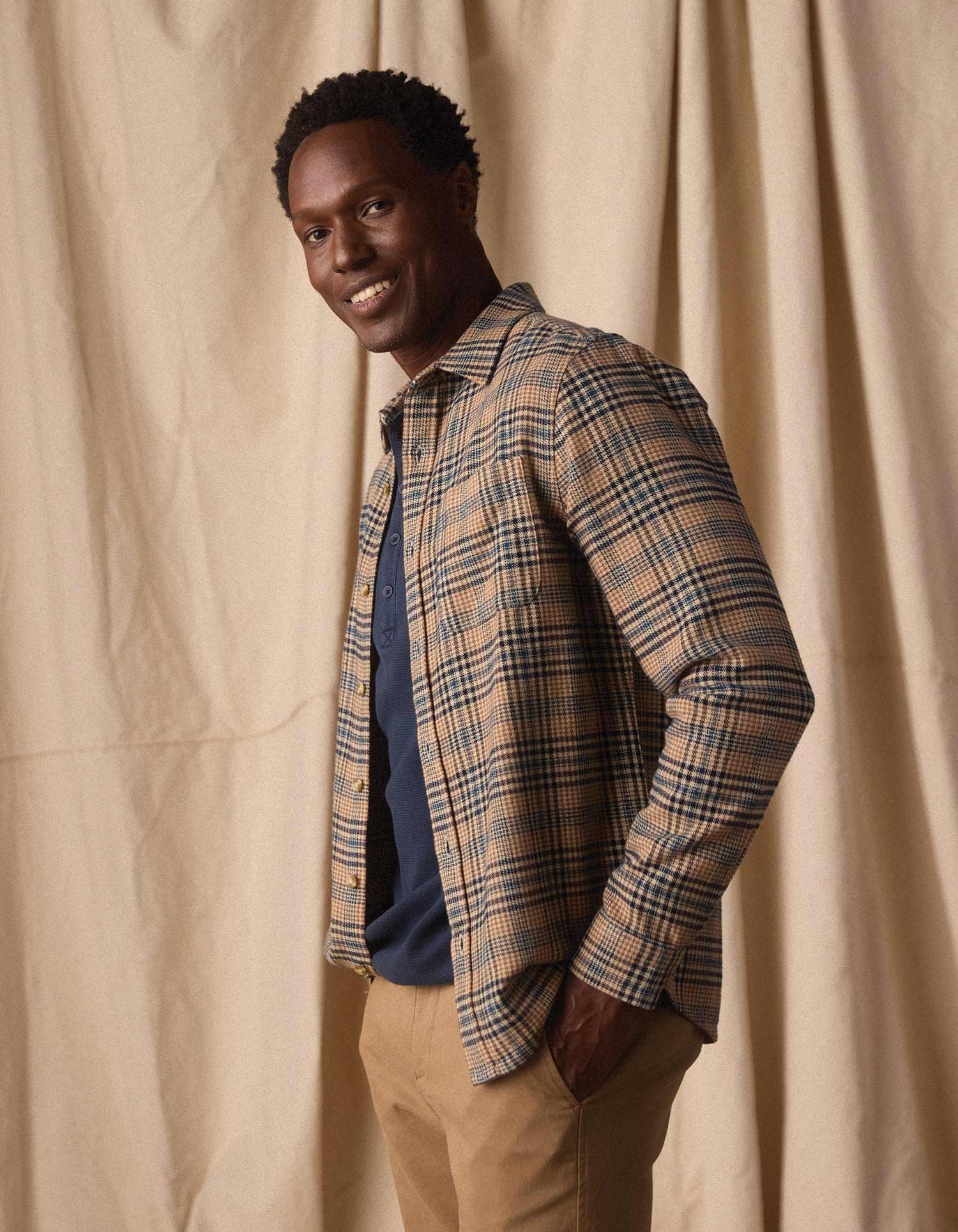 Louis Heavyweight Flannel Overshirt in Fawn Plaid - Image 4